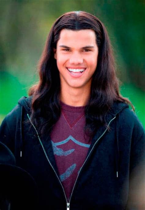 He doesn't completely get it untill the second have a breaking dawn. Before Twilight: How Taylor Lautner, Kristen Stewart and ...