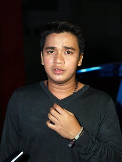 Once more details are available on who he is dating, we will update this section. Billy Syahputra Ogah Pikirkan Warisan Olga Syahputra ...