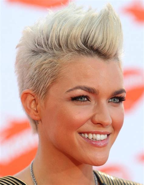 Easy And Simple Short Hairstyles For Women Hairdo Hairstyle