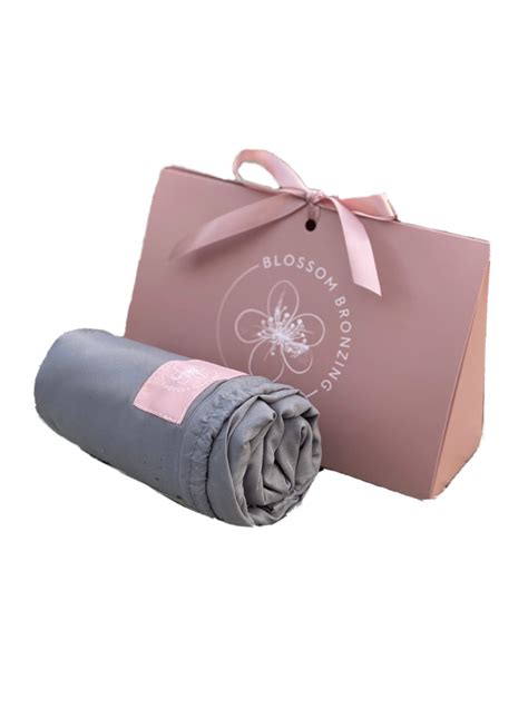 Blossom Bronzing Self Tan Sheet Protector £2199
