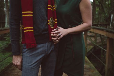 Gryffindor Vs Slytherin Harry Potter Engagement Shoot Popsugar Love