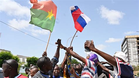 Putsch Au Burkina Faso Six Militaires Du Gign Envoyés Pour Assurer La