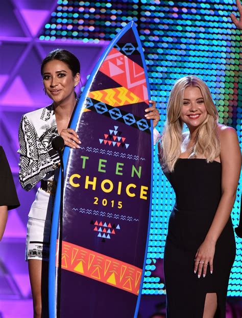 Shay Mitchell At 2015 Teen Choice Awards In Los Angeles Hawtcelebs