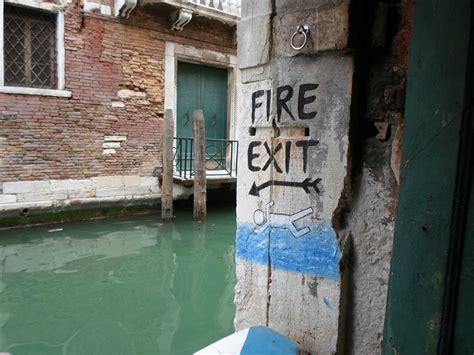 A Fire Exit In Venice Best Funny Pictures Funny Pictures Exit