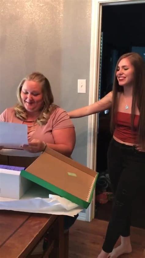 Girl Surprises Stepmom With Adoption Papers On Mother S Day Poke My Heart