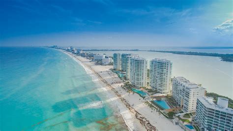 Website Offers 10k A Month Job In Cancun