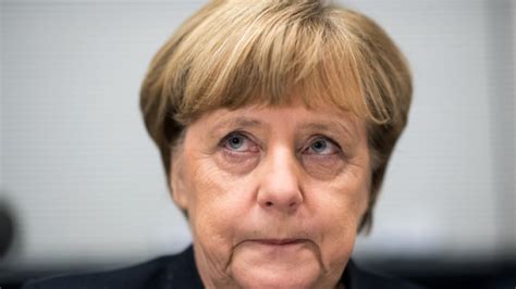 Angela Merkel Schwere Vorwürfe Ist Sie Schuld Am Tod Von Hannelore