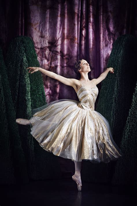 Leanne Stojmenov As Cinderella In Alexei Ratmanskys Cinderella