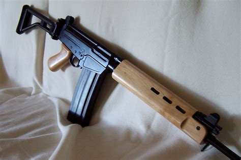 FAL Para Folding stock? | Lightfighter Tactical Forum