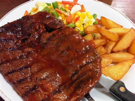 Resep daging sapi lada hitam. Resep Steak Daging Sapi yang Mudah Sederhana dan Lezat