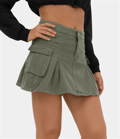 Women S Mid Rise Button Zipper Side Pocket In Mini Casual Pleated