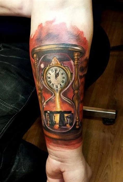 Die verbindung der sanduhr mit dem leben, dem tod, der dauerhaftigkeit, der vergangenheit, der. Alte Sanduhr 3D Tattoo | Sanduhr tattoo, Sanduhr, Tattoo ideen