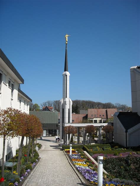 The Frankfurt Germany Temple And Grounds