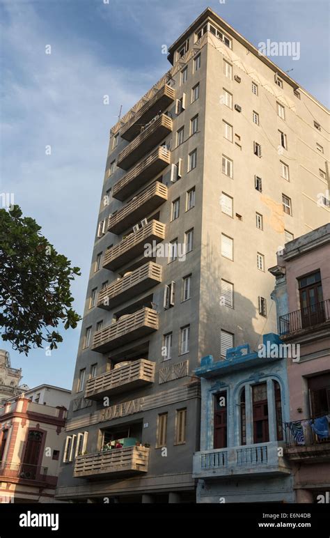 Art Deco Apartment Block Havana Cuba Stock Photo Alamy