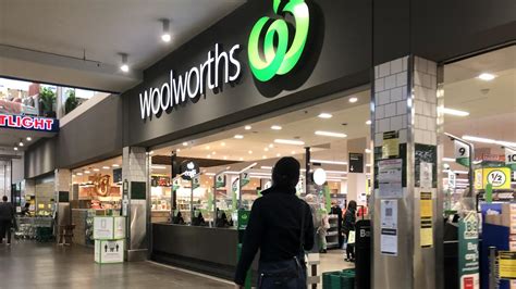 woolworths announces new sydney distribution centre which is set to create hundreds of new jobs