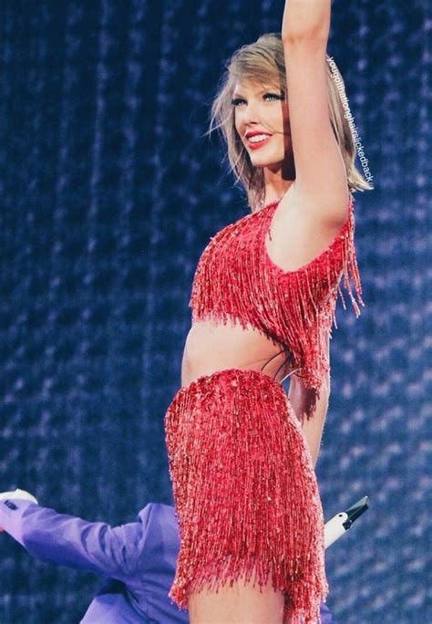 Taylor swift net worth is $365 million (approx. what's taylor swift's net worth 2019 ؟ | Taylor swift ...