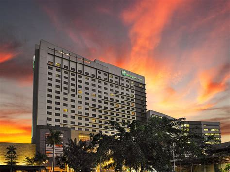Holiday Inn Hotel And Suites Makati Hotel By Ihg