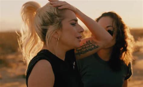 Lady Gaga Estrena Emotivo Videoclip Para Million Reasons Cinescape