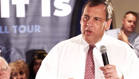 Chris Christie Uses His Sicilian Moms Backstory To Promote
