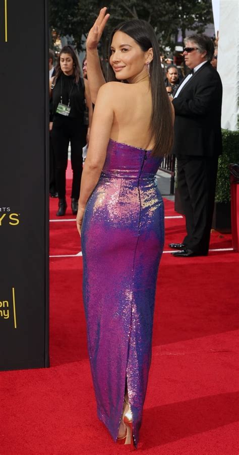 Olivia Munn S Strapless Iridescent Dress With D Effect Flower Details