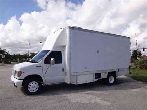 Ford E450 Cutaway Mobile Office Box Truck (2002) : Van / Box Trucks