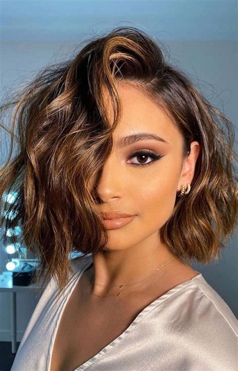 Spring Hair Color Ideas And Hair Sytles Brunette With Highlights Bob Haircut In 2021 Spring