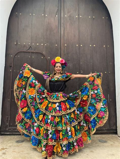 Traje Regional De Chiapas Traje Tipico De Chiapas Vestidos Tipicos De Mexico Moda De Mexico