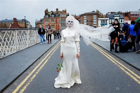 This Goth Filled Seaside Town Inspired ‘dracula With Images Whitby