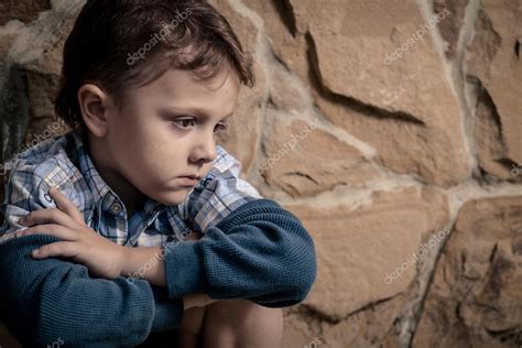 Imagenes De Niños Tristes Sad Boy Crying For Fallen Ice Cream Vector