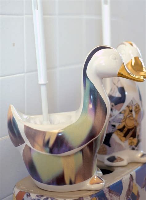 Zig Zag Blur Duck Toilet Brush Holder
