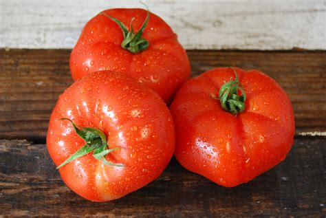 Beefsteak Tomatoes 1 Lb Daily Harvest Express