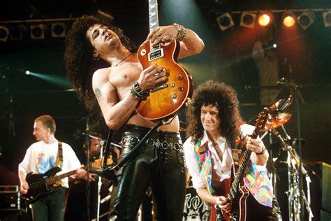 Queen To Stream 1992 Freddie Mercury Tribute Concert To Raise Money For