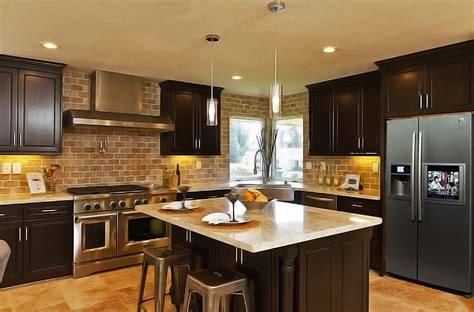 Distinctive and stylish finished cabinetry for kitchens and bathrooms. Quality Cabinets NJ - Express Maple