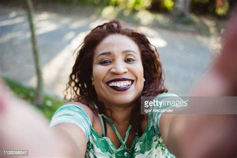 Older Black Woman Makeup Photos Et Images De Collection Getty Images