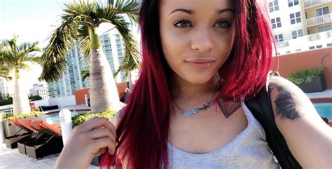 Tw Pornstars Holly Hendrix ☠️ Pictures And Videos From Twitter