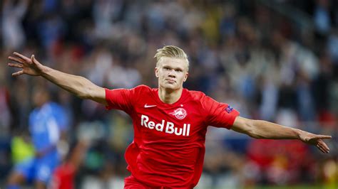 Erling haaland, 20, aus norwegen ⬢ position: Erling Haaland: Borussia Dortmund packt den Transfer ...
