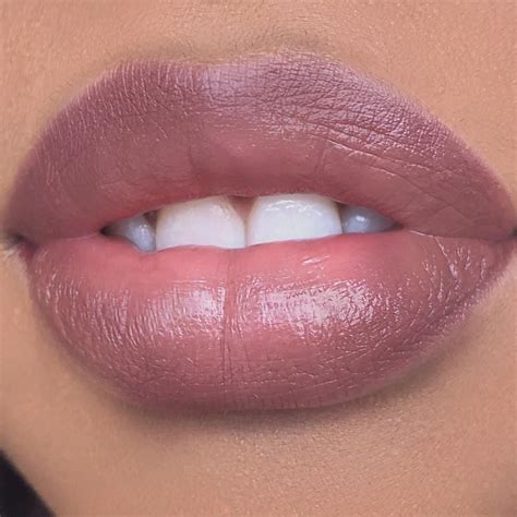 Natural Pink Ombre Lip