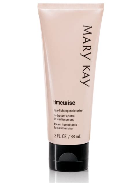This soothing moisturizer is designed to relieve rosy and dry skin. TimeWise® Age-Fighting Moisturizer | Normal/Dry | Mary Kay