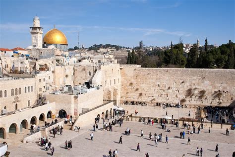 Jerusalem is the seat of government and the proclaimed capital, although the latter status has not received wide. Izrael wycieczki - największe atrakcje