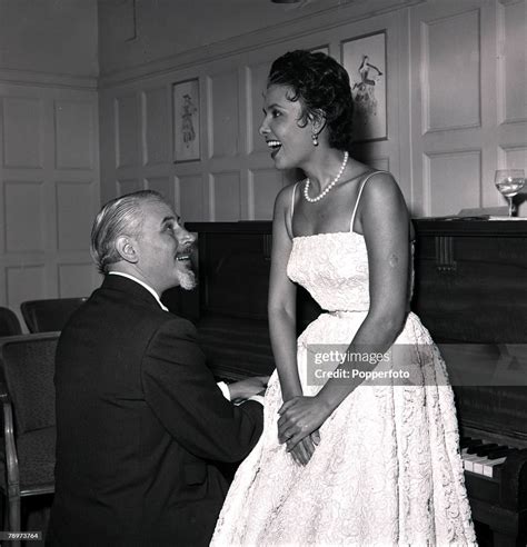 Singer Lena Horne With Her Husband Lennie Hayton At The Piano In