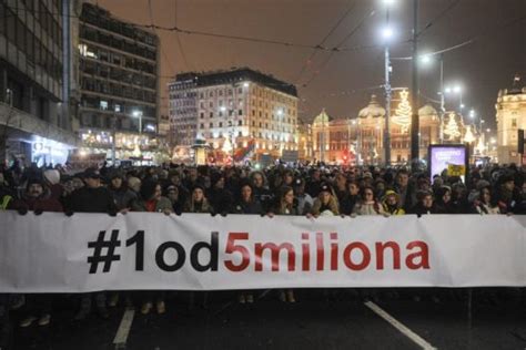Српските граѓани не веруваат ни во власта ни во опозицијата | okno.mk