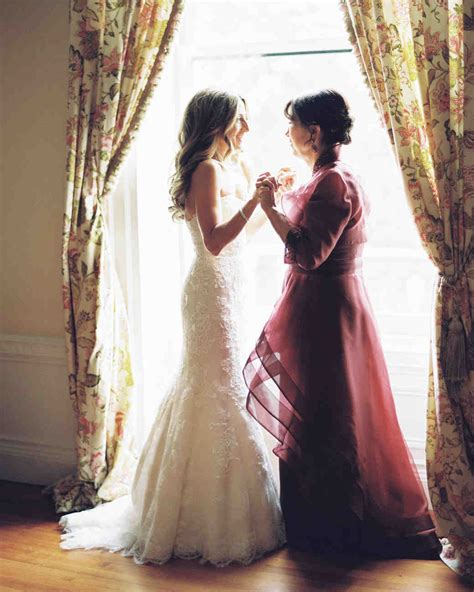 55 Heartwarming Mother Daughter Wedding Photos Martha Stewart Weddings