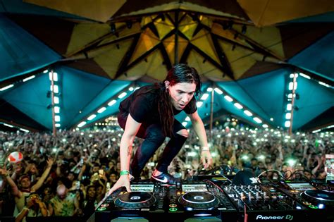 Skrillex Dishes Out His 10 Rules To Success