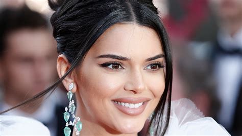 The Mascara Trick That Kendall Jenners Makeup Artist Swears By