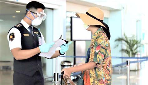 Ap I Sebarkan 3000 Masker Untuk Petugas Bandara