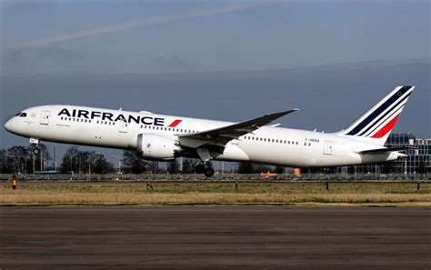 Boeing 787 9 Dreamliner Of Air France Takeoff Aeronefnet