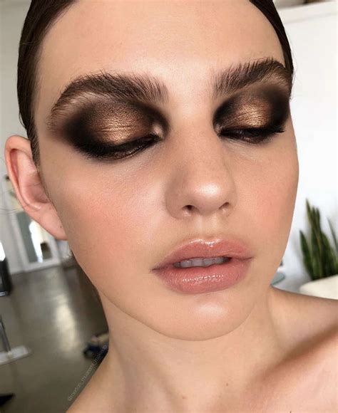 15 Copper Eyeshadow Looks That Are Guaranteed To Turn Heads