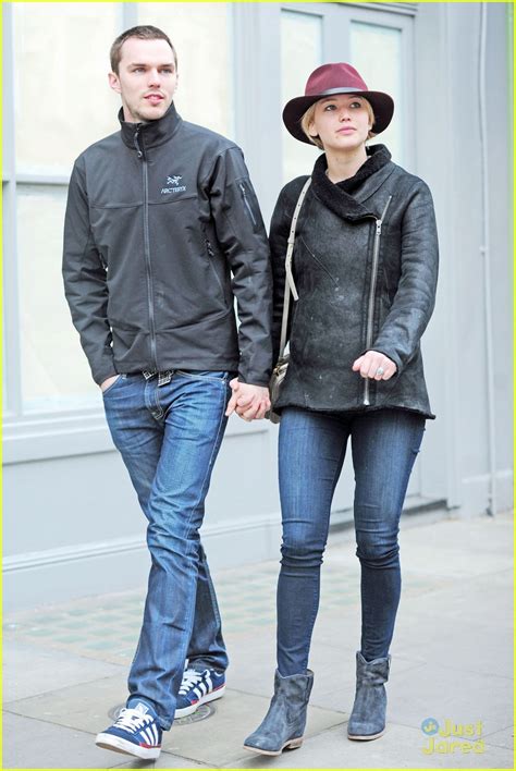 Though jennifer lawrence and nicholas hoult split in 2014, the friendly exes have continued working together on the franchise that introduced them way back in 2010. Jennifer Lawrence & Nicholas Hoult Hold Hands & Look Lovey ...