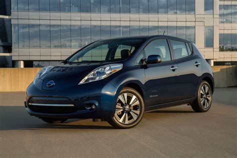 Used 2017 Nissan Leaf For Sale Pricing And Features Edmunds