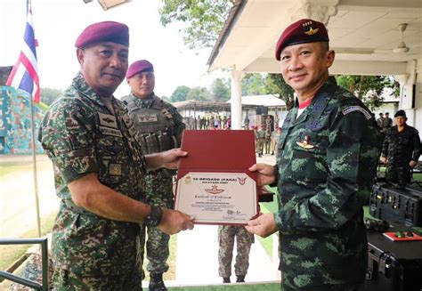 Markas Angkatan Tentera Malaysia Pat Thailand Dianugerahkan Beret
